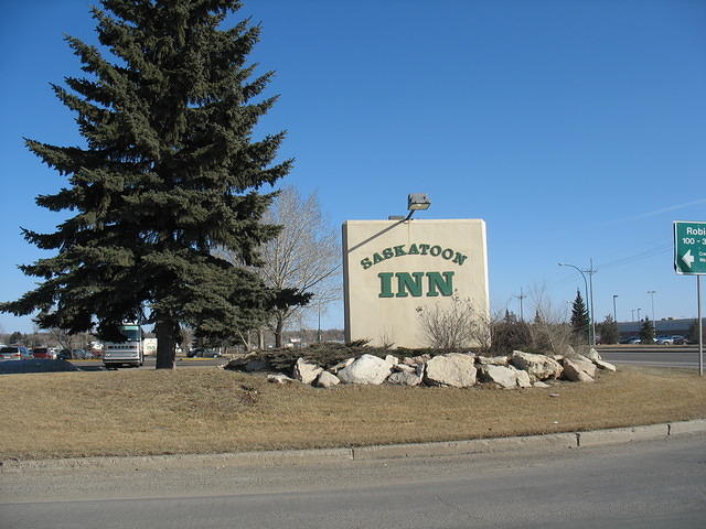 2008 April 12 Saskatoon Inn & Friends, Saskatoon 8